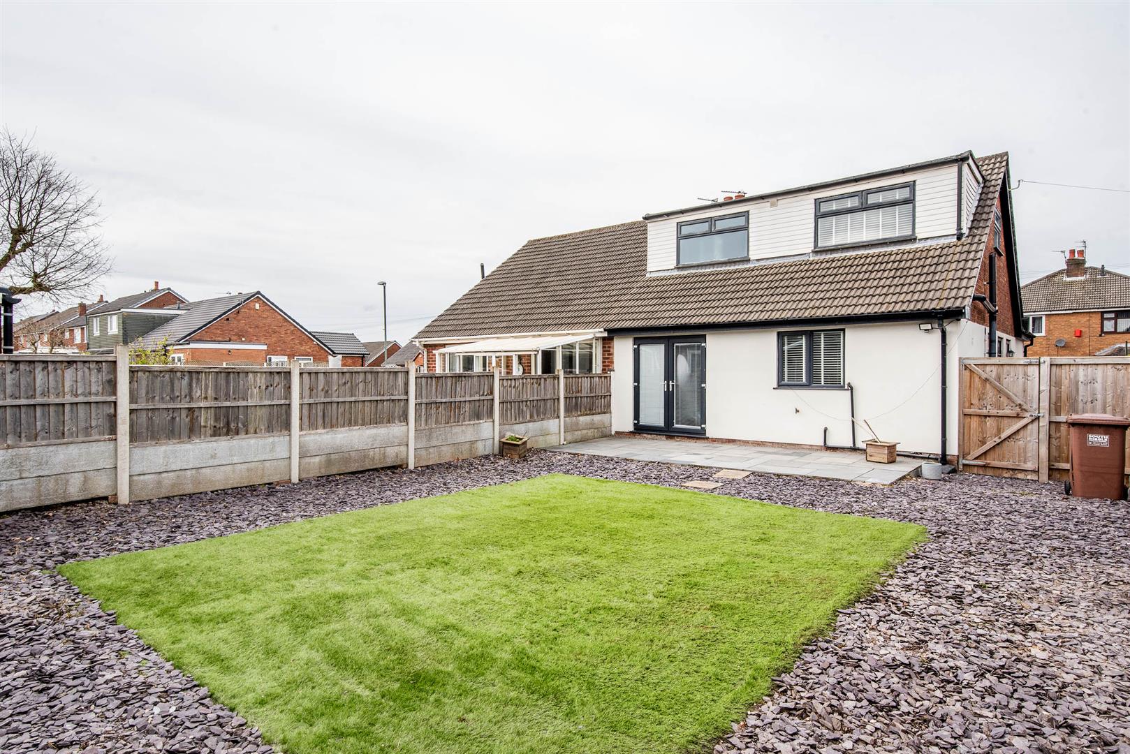 4 bed property in Lever House Lane, Leyland